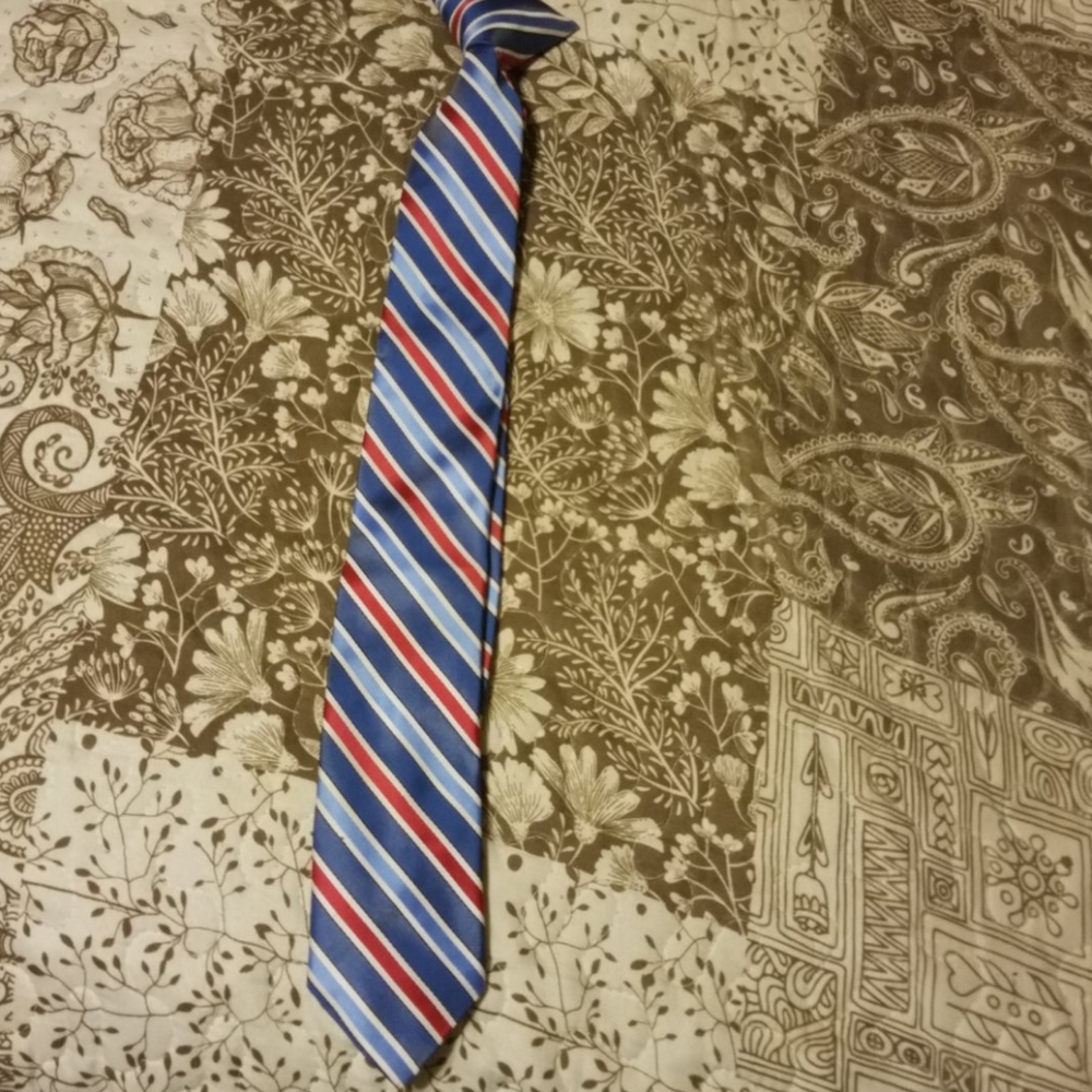 Boys clip on Tie 10/12 yrs